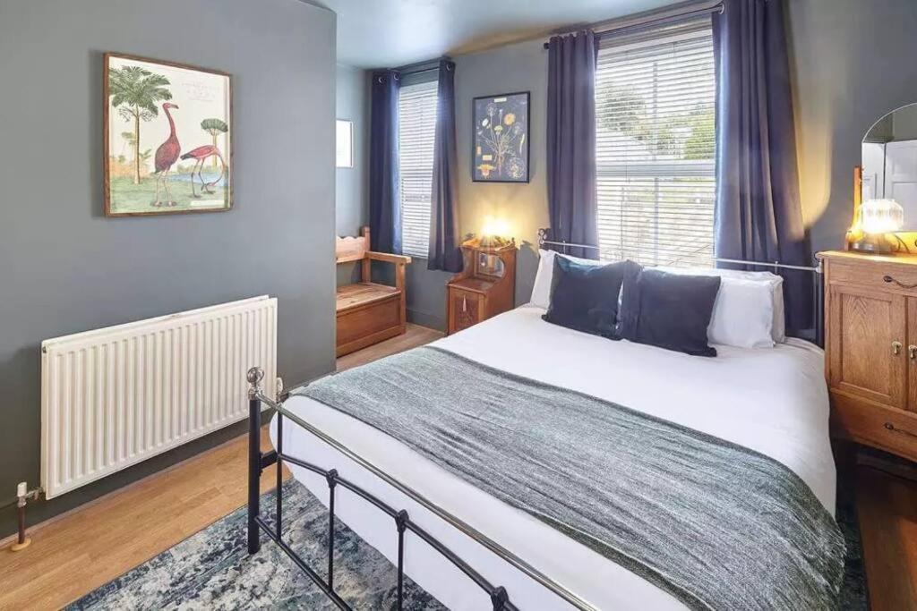 May House 3 Bedroomed House Whitby Eksteriør billede